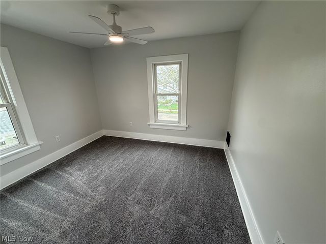 728 Oak Street NW, New Philadelphia, OH 44663