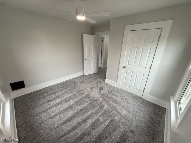 728 Oak Street NW, New Philadelphia, OH 44663