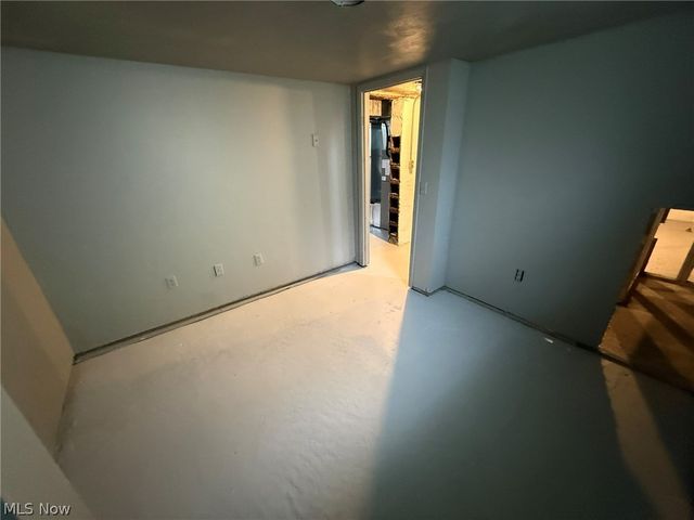 728 Oak Street NW, New Philadelphia, OH 44663