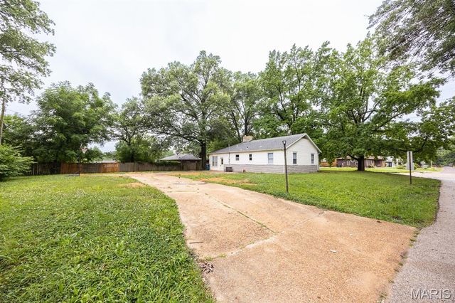 1912 N 17th Street, Swansea, IL 62226