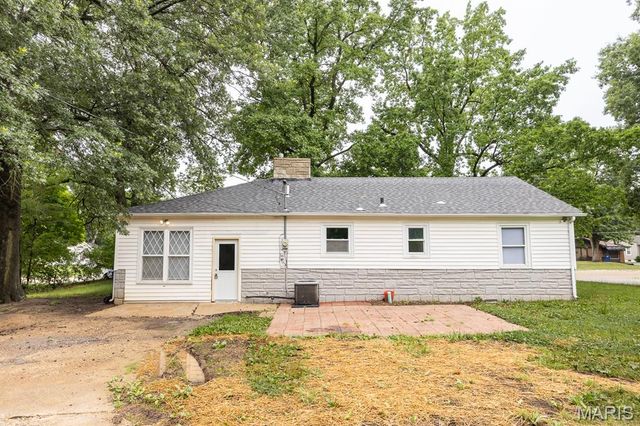 1912 N 17th Street, Swansea, IL 62226
