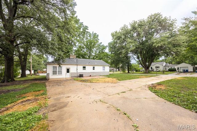 1912 N 17th Street, Swansea, IL 62226