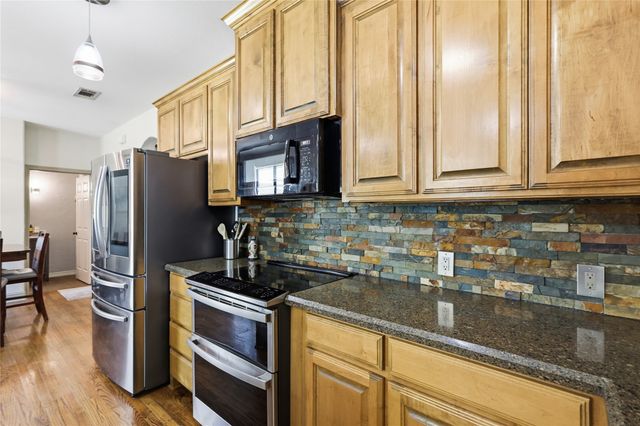 13989 Windham Drive, Van Alstyne, TX 75495