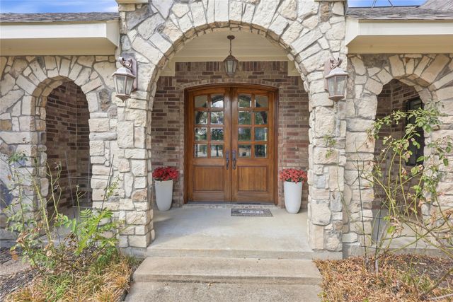 13989 Windham Drive, Van Alstyne, TX 75495