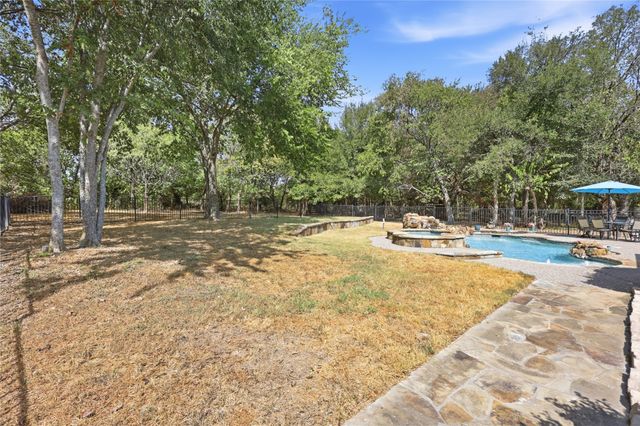 13989 Windham Drive, Van Alstyne, TX 75495