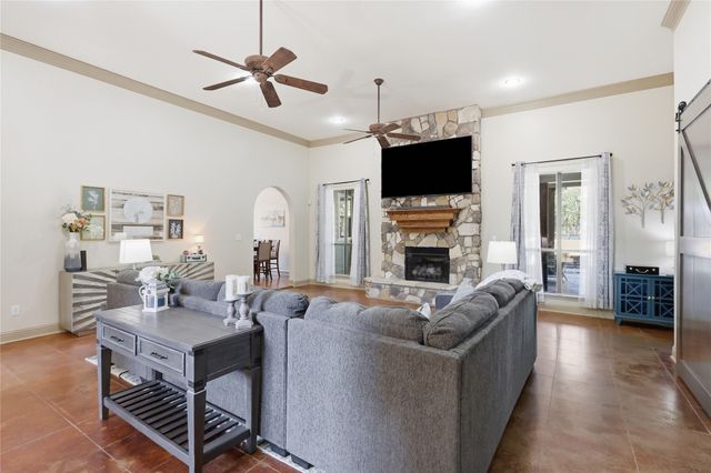 13989 Windham Drive, Van Alstyne, TX 75495