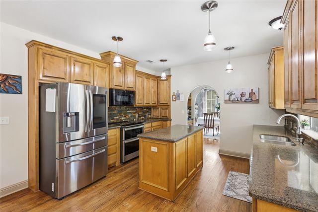13989 Windham Drive, Van Alstyne, TX 75495