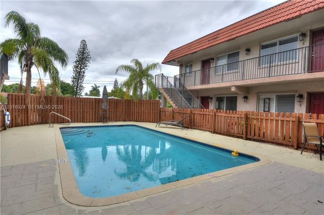 3050 NE 5th Terrace 8, Wilton Manors, FL 33334