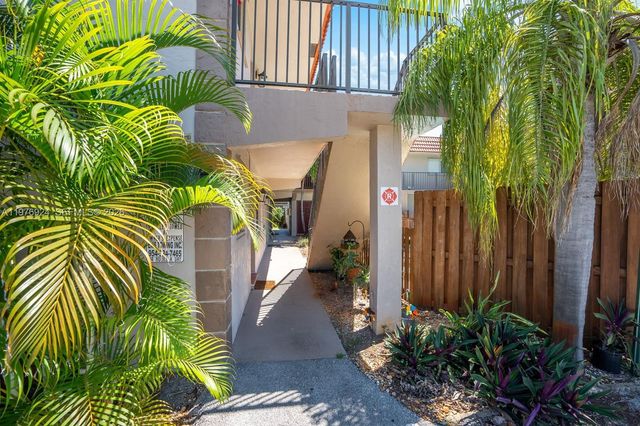 3050 NE 5th Terrace 8, Wilton Manors, FL 33334