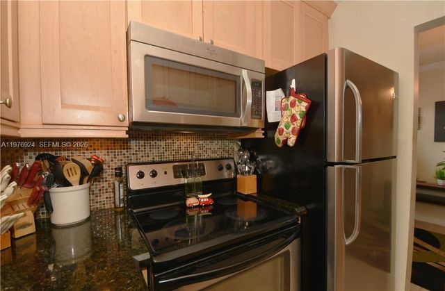 3050 NE 5th Terrace 8, Wilton Manors, FL 33334