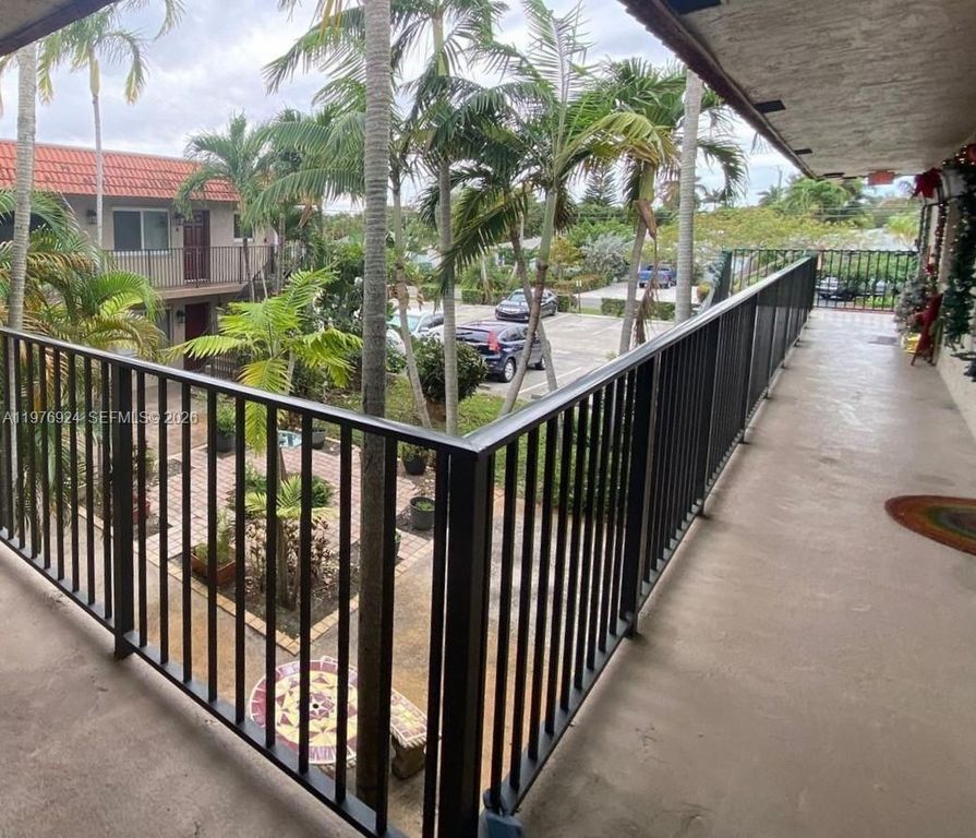 3050 NE 5th Terrace 8, Wilton Manors, FL 33334