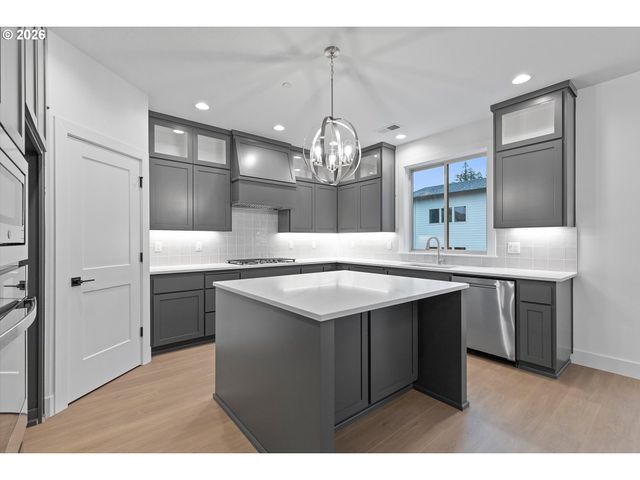 14992 Se Andre Way, Clackamas, OR 97015