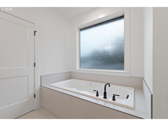 14992 Se Andre Way, Clackamas, OR 97015