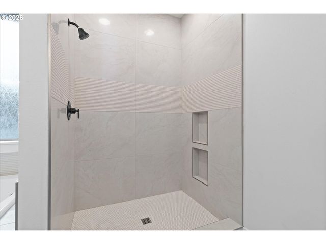 14992 Se Andre Way, Clackamas, OR 97015