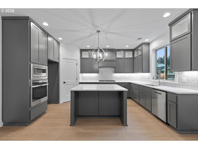 14992 Se Andre Way, Clackamas, OR 97015