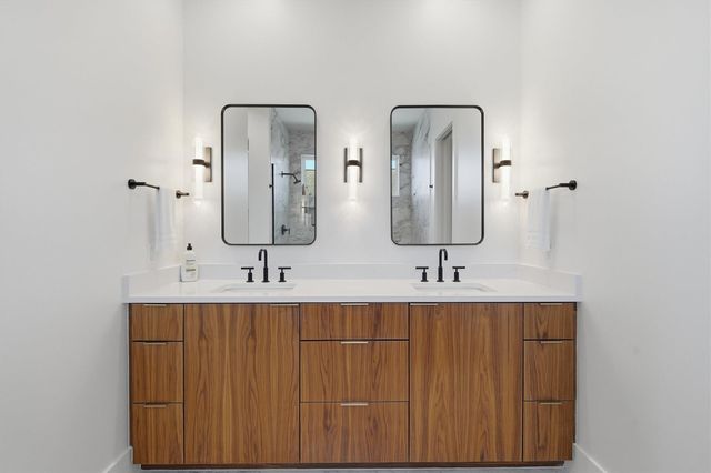 2002 Cove Park Drive, Kemah, TX 77565