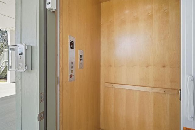 2002 Cove Park Drive, Kemah, TX 77565