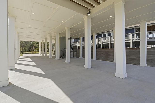 2002 Cove Park Drive, Kemah, TX 77565