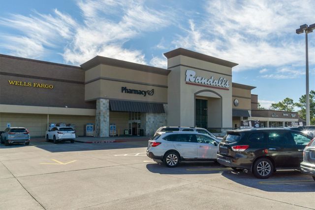 2002 Cove Park Drive, Kemah, TX 77565