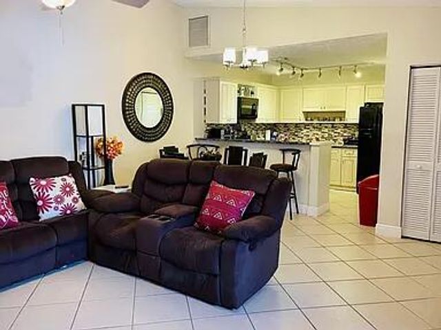 4782 Sunny Palm Circle D, West Palm Beach, FL 33415