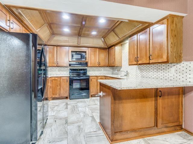 18504 Laurel Oak Drive, Edmond, OK 73012