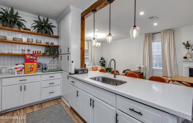 417 Dunbar Street, Jackson, MS 39216