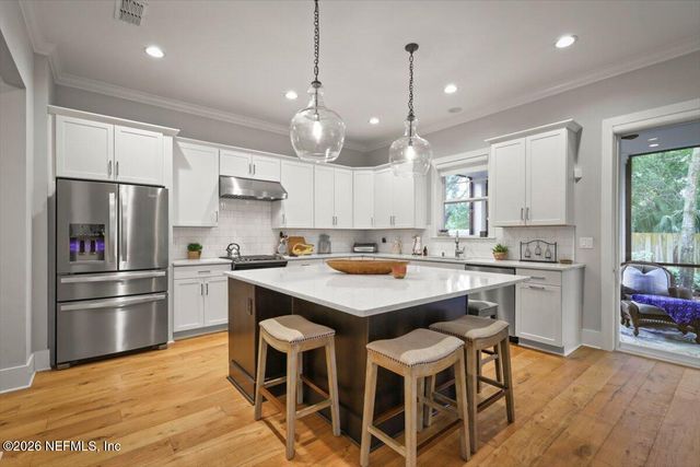 740 PARADISE Lane, Atlantic Beach, FL 32233