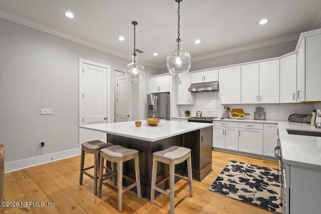 740 PARADISE Lane, Atlantic Beach, FL 32233