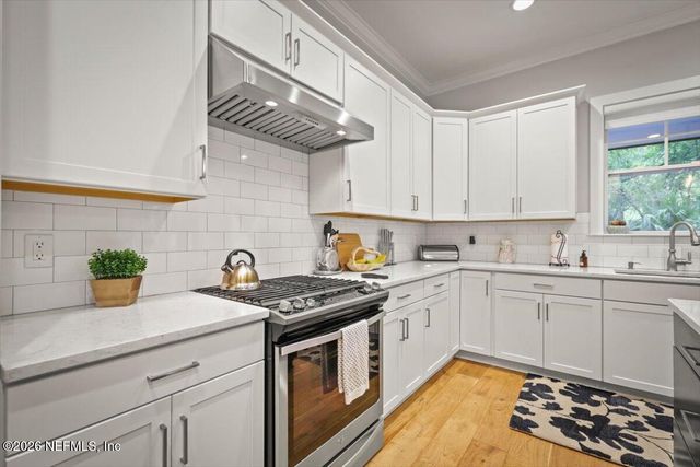 740 PARADISE Lane, Atlantic Beach, FL 32233