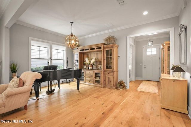 740 PARADISE Lane, Atlantic Beach, FL 32233