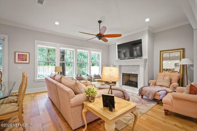 740 PARADISE Lane, Atlantic Beach, FL 32233