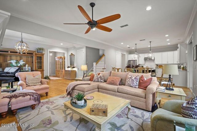 740 PARADISE Lane, Atlantic Beach, FL 32233