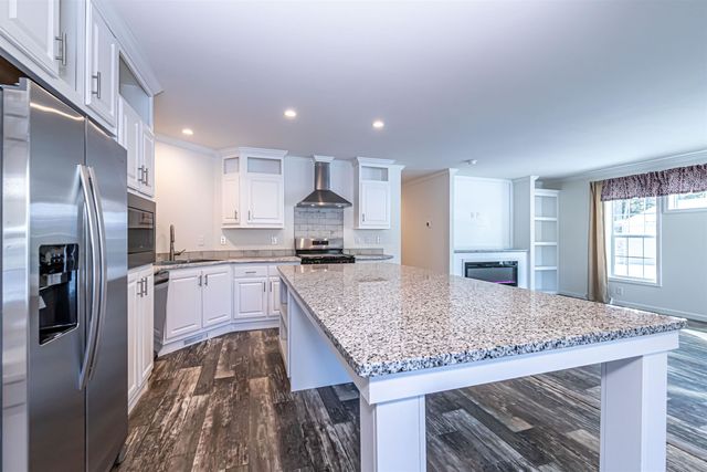 93 Osprey Road, Alton, NH 03809