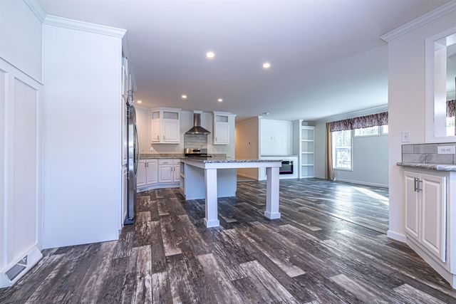 93 Osprey Road, Alton, NH 03809