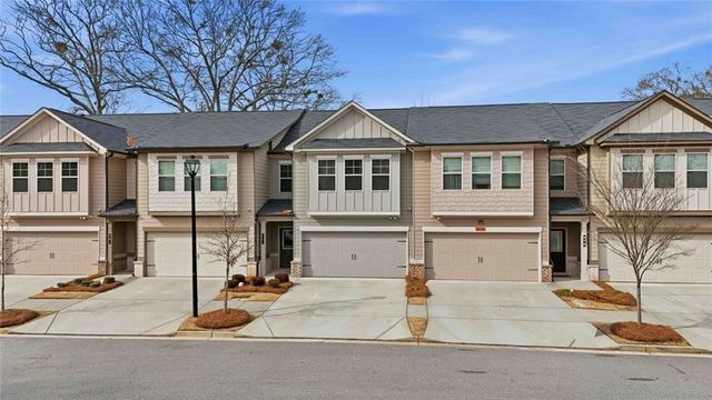 460 Rockfern Court, Lilburn, GA 30047