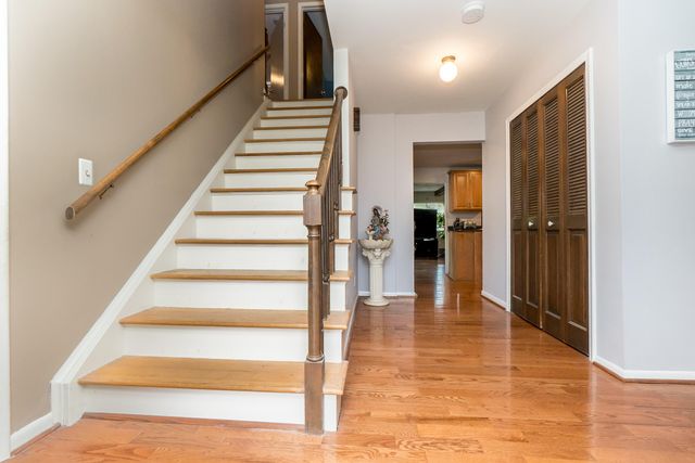 25569 Kilreigh Drive, Farmington Hills, MI 48336