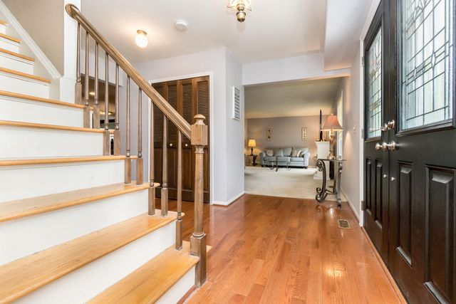 25569 Kilreigh Drive, Farmington Hills, MI 48336
