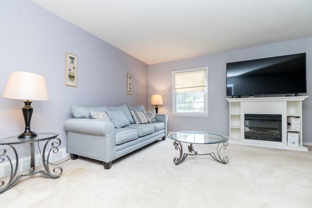 25569 Kilreigh Drive, Farmington Hills, MI 48336