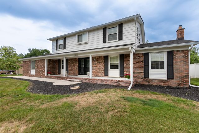 25569 Kilreigh Drive, Farmington Hills, MI 48336