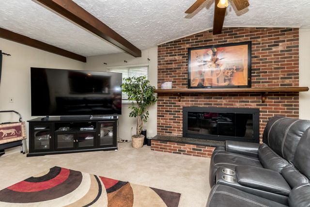 25569 Kilreigh Drive, Farmington Hills, MI 48336