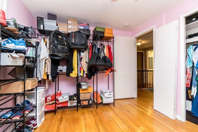 25569 Kilreigh Drive, Farmington Hills, MI 48336