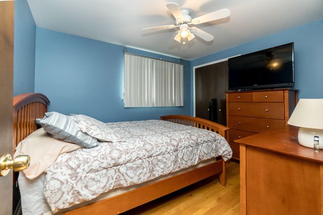 25569 Kilreigh Drive, Farmington Hills, MI 48336