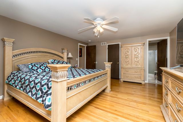 25569 Kilreigh Drive, Farmington Hills, MI 48336