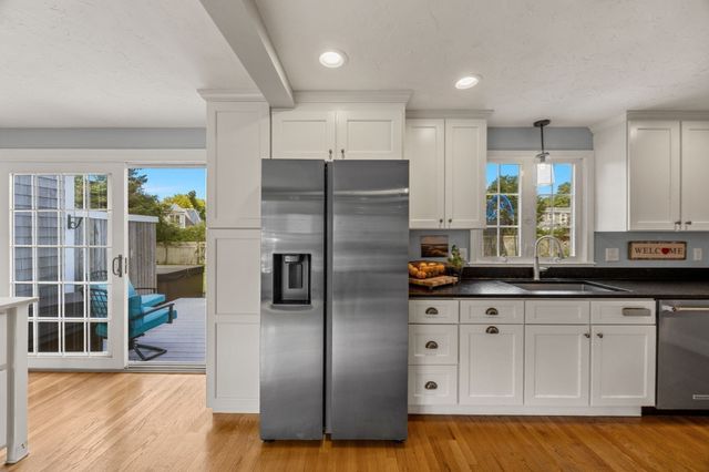 3 Wellfield Rd, Sandwich, MA 02644