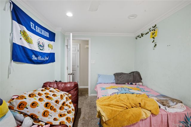 5 Wheeler Court, Deer Park, NY 11729