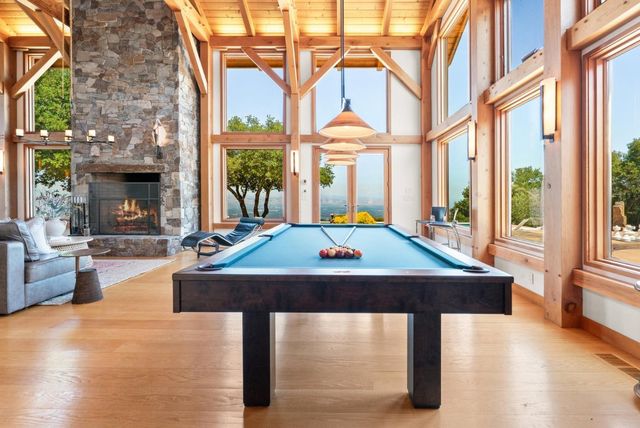 15060 Montebello Road, Cupertino, CA 95014