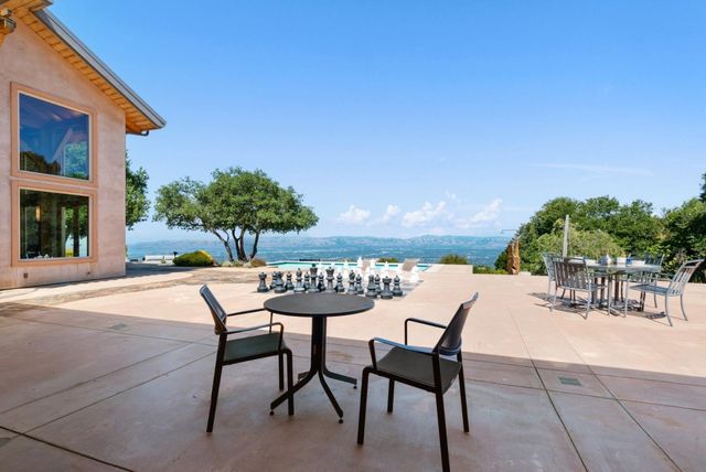 15060 Montebello Road, Cupertino, CA 95014