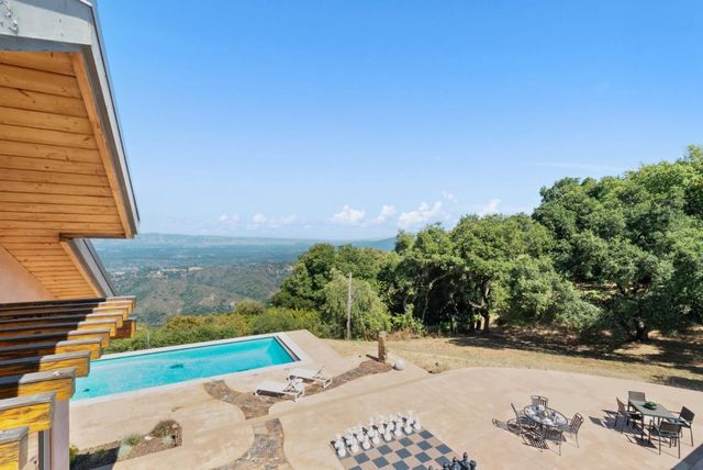 15060 Montebello Road, Cupertino, CA 95014