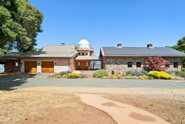 15060 Montebello Road, Cupertino, CA 95014