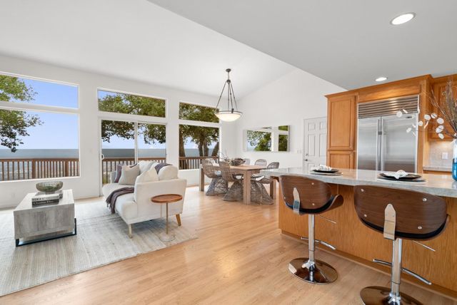 15060 Montebello Road, Cupertino, CA 95014